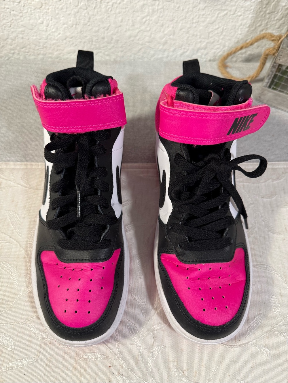 Big Girls Court Borough Mid 2 Stay-Put Closure Casual Sneakers Youth Size 5